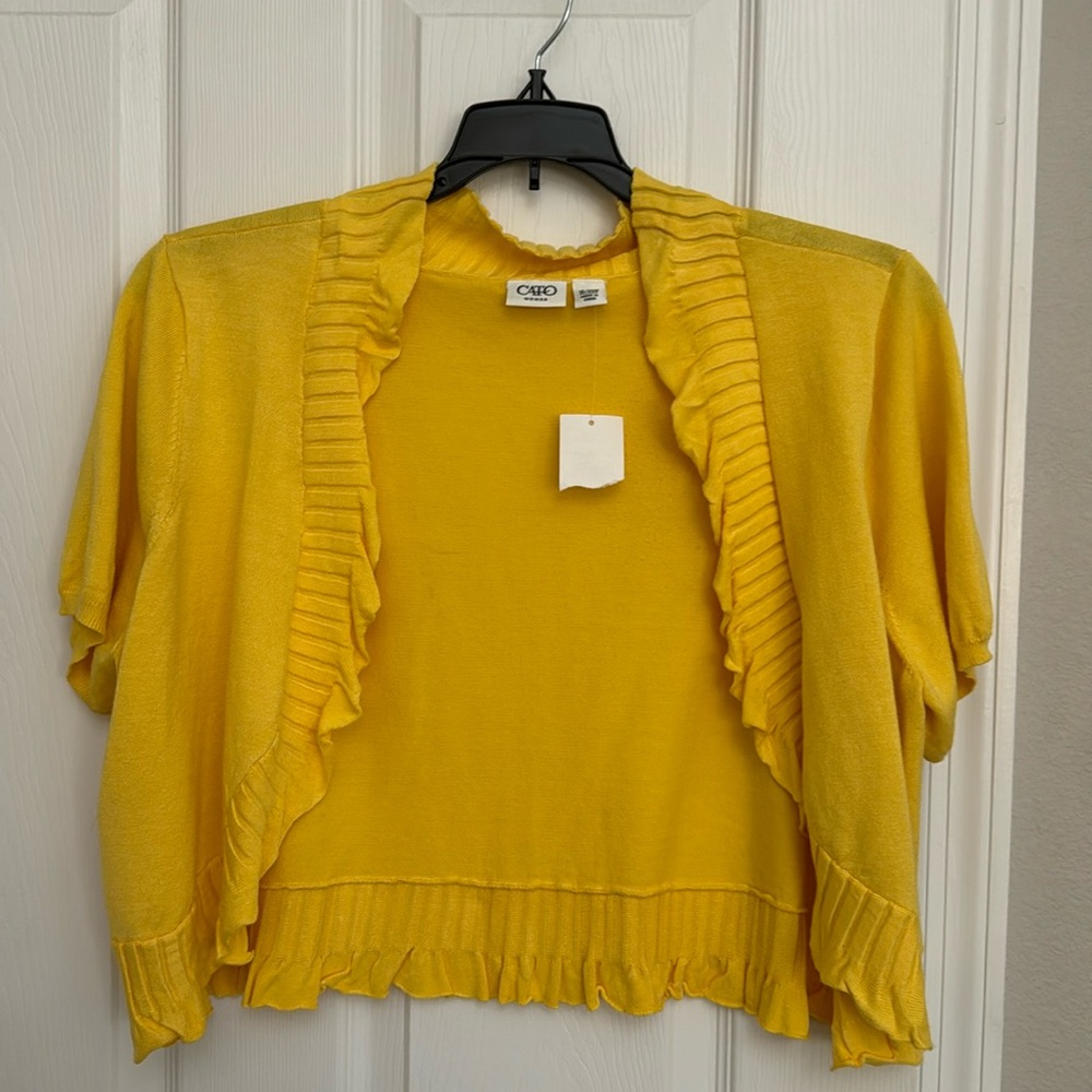 Yellow Cato crop cardigan size 18/20